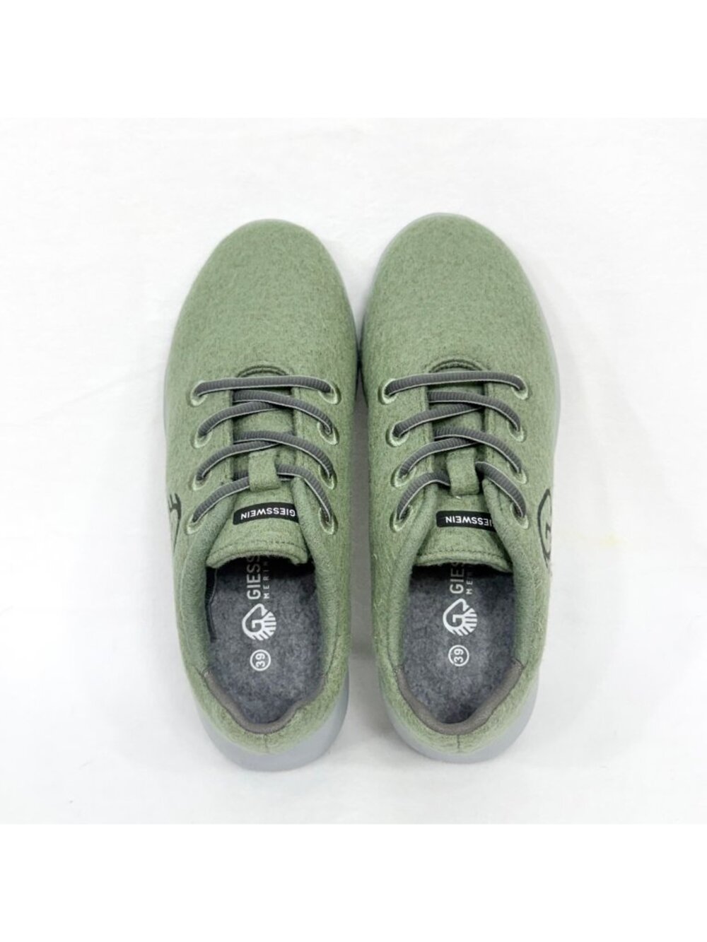 Giesswein Merino Wool Casual Runners Sage Green Women's Size 39 Lightweight